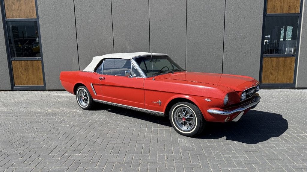 Ford Mustang - 1965 C-code, Auto's, Oldtimers, Cabriolet, Bedrijf, Ford, Rood