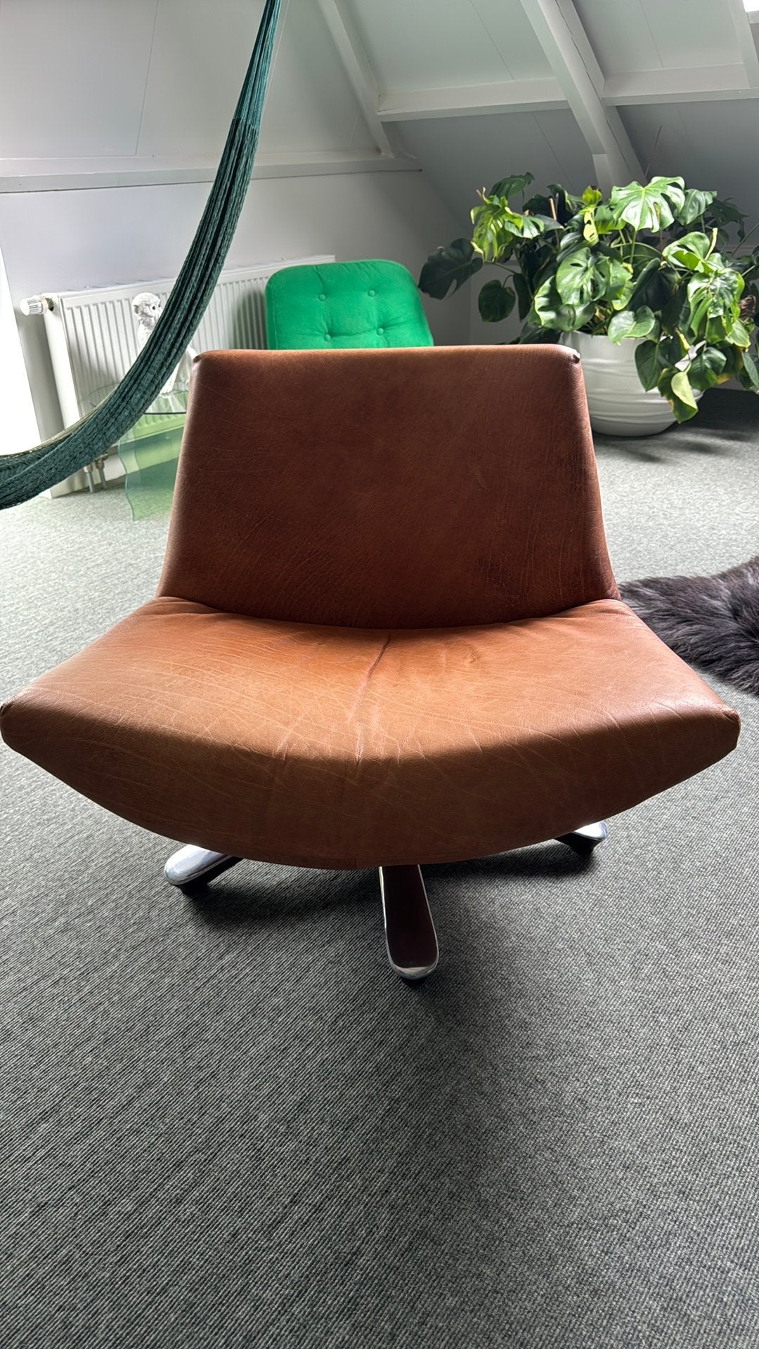 Het Kabinet cognac leren (draai) fauteuil Coco - prima staat, Ophalen, Gebruikt, Cognac leer, 50 tot 75 cm