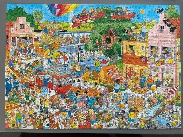 Puzzeldoos met 2 puzzels van Jan van Haasteren, Ophalen of Verzenden, 500 t/m 1500 stukjes, Zo goed als nieuw, Legpuzzel