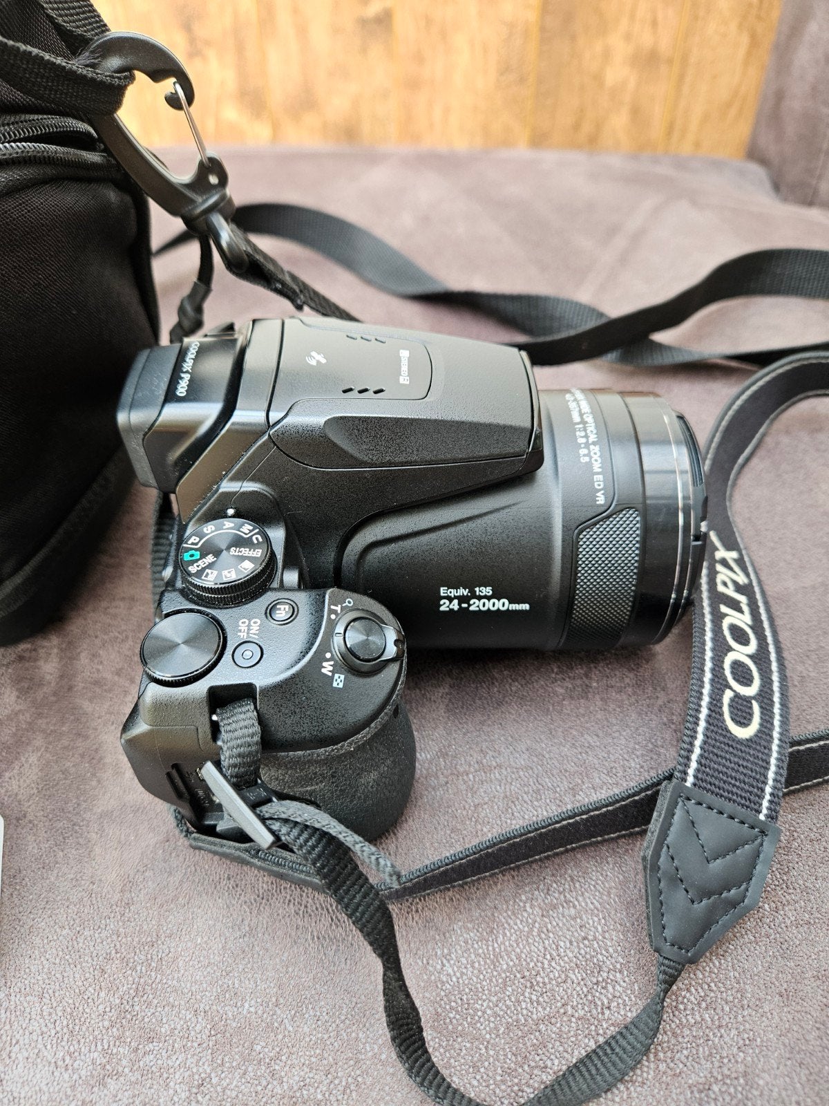 Nikon Coolpix P900 - Krachtige Bridgecamera met 83x Zoom, Ophalen, Ingebouwde flitser, Zo goed als nieuw, Accu