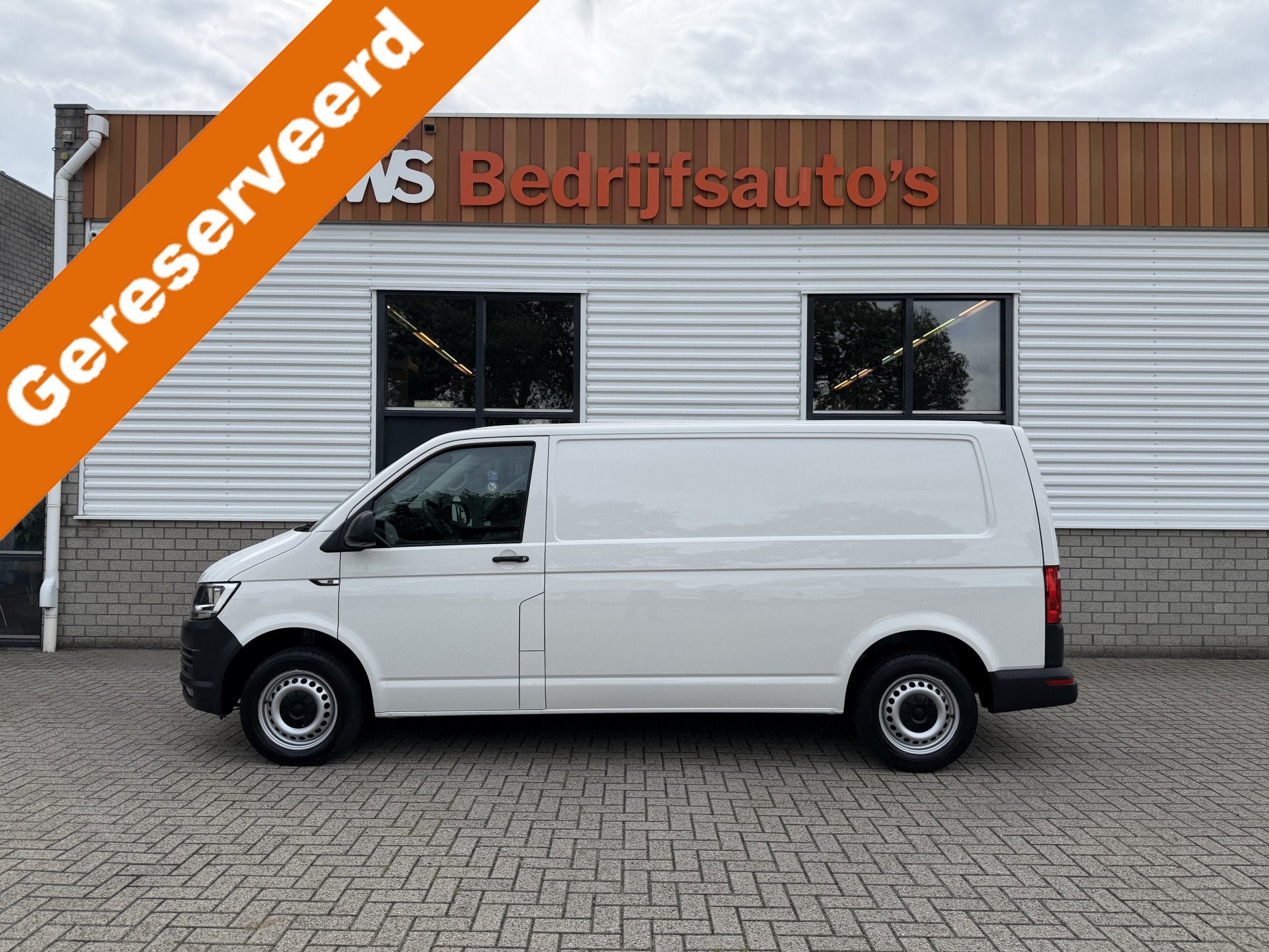 Volkswagen Transporter 2.0 TDI 150pk DSG automaat / L2H1 Com, Stof, Gebruikt, 4 cilinders, Volkswagen