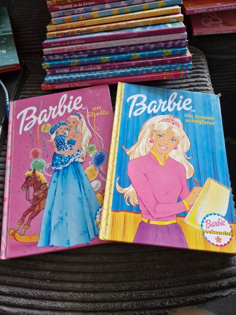 Grote collectie Barbie boeken met harde kaft - 40 stuks, Boeken, Ophalen, Zo goed als nieuw, Fictie algemeen