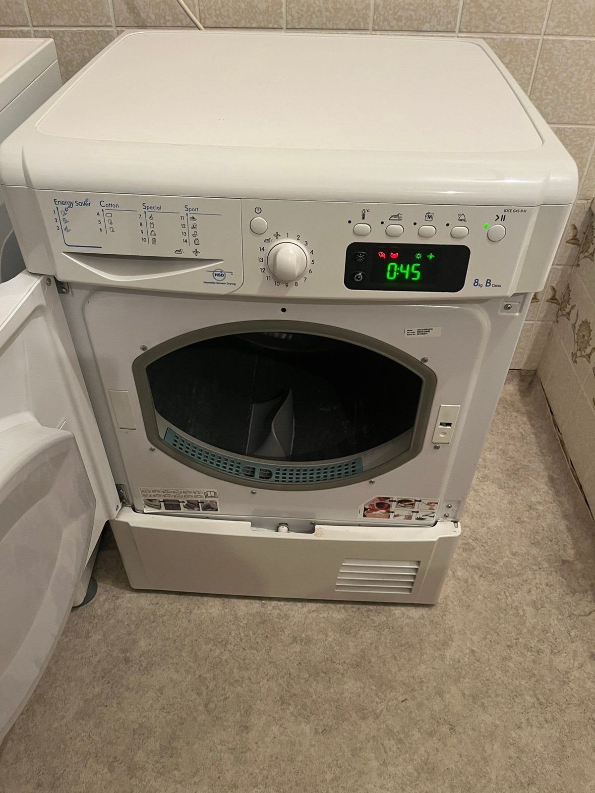 Indesit condense wasdroger, Ophalen, 6 tot 8 kg, Gebruikt, Voorlader