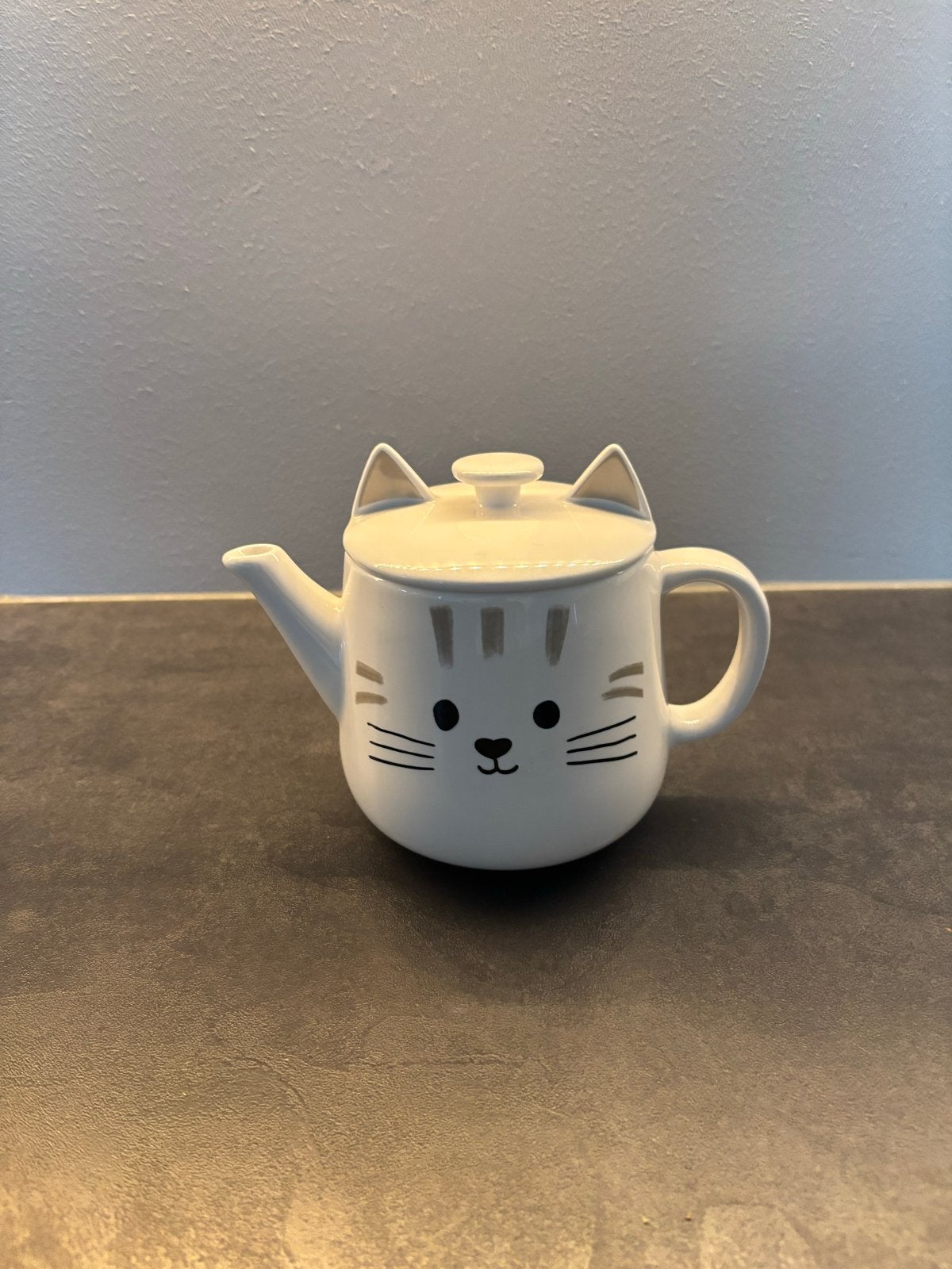 HEMA theepot in de vorm van een kat, Hema, Keramiek, Ophalen of Verzenden, Zo goed als nieuw