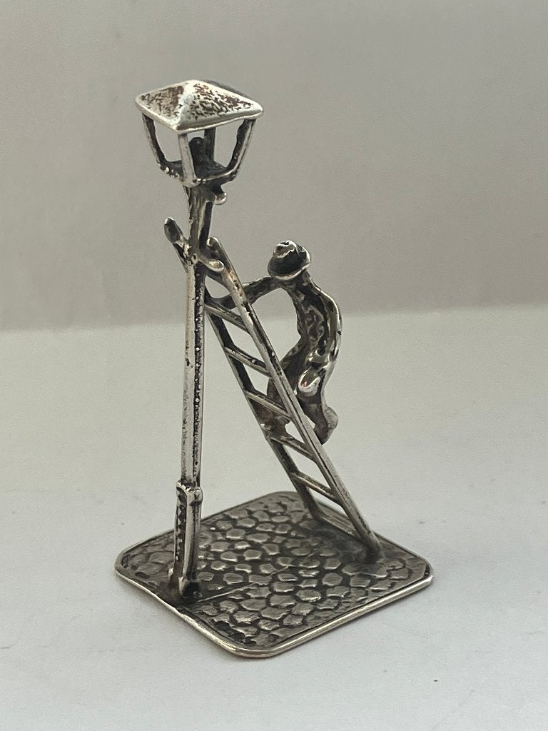 Zilveren miniatuur lantaarnopsteker, zilversmid C.A. Stout, Verzenden, Zilver