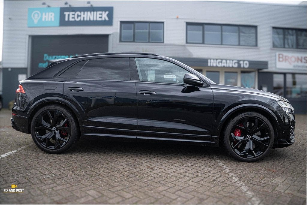 Audi RSQ8 Quattro Keramisch l Pano l HUD l softclose l Massa, Auto's, Audi, Gebruikt, 600 pk, Zwart, Bedrijf
