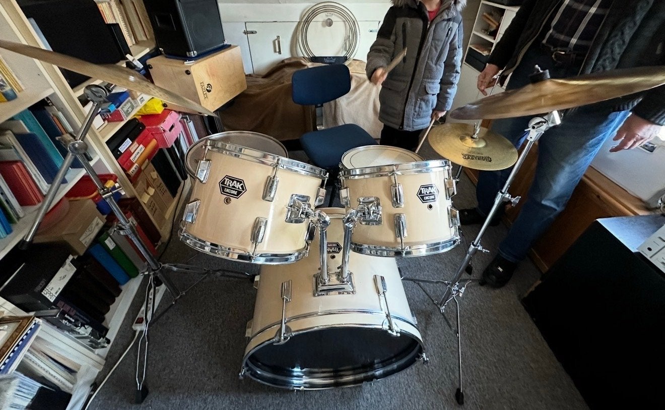 Compleet drumstel voor de beginnende drummer met demping, Muziek en Instrumenten, Ophalen, Gebruikt, Overige merken