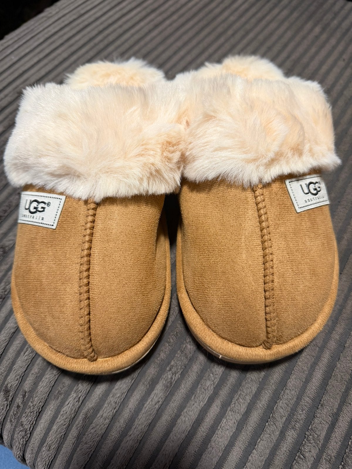Heerlijke sloffen, Kleding | Dames, Schoenen, Ophalen of Verzenden, Zo goed als nieuw, Pantoffels of Sloffen