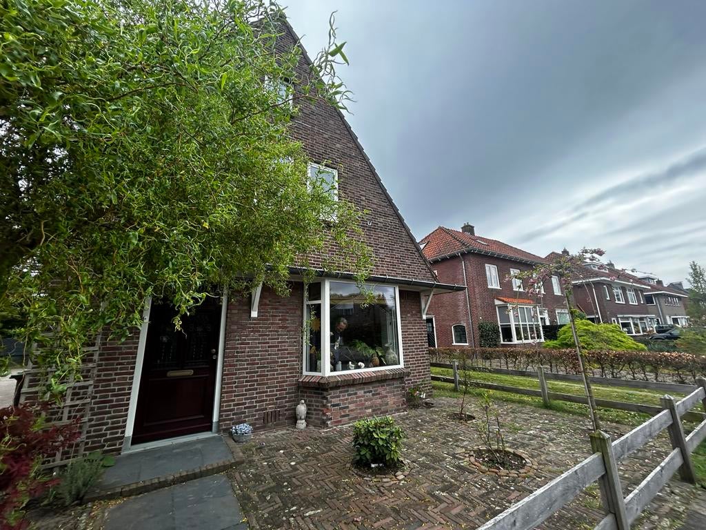 Fantastisch vrijstaand huis te koop met riante garage, 200 tot 500 m², 112 m², Almelo, 6 kamers