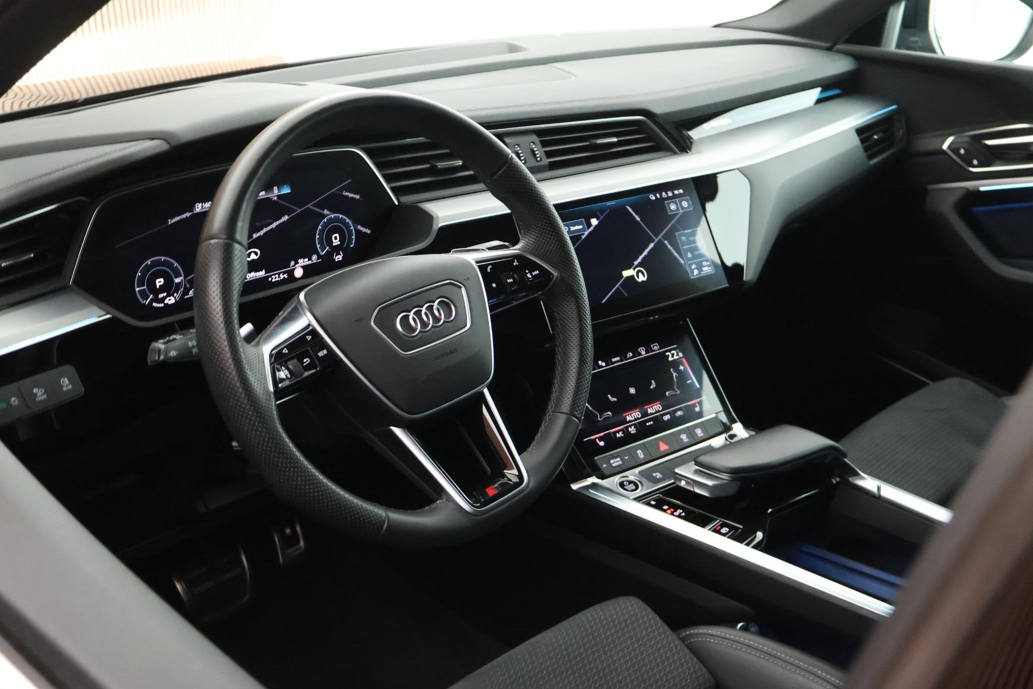 Audi Q8 e-tron 50 340pk quattro S Edition 95 kWh SOH 100% B&, Automaat, Automatische klimaatregeling, Zwart, 95 kWh