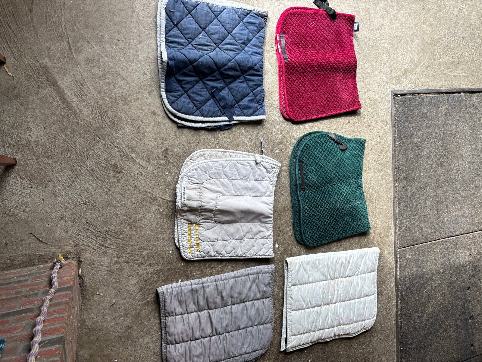 Zadel dekjes / onderleggers dressuur  6 stuks 15 euro, Ophalen