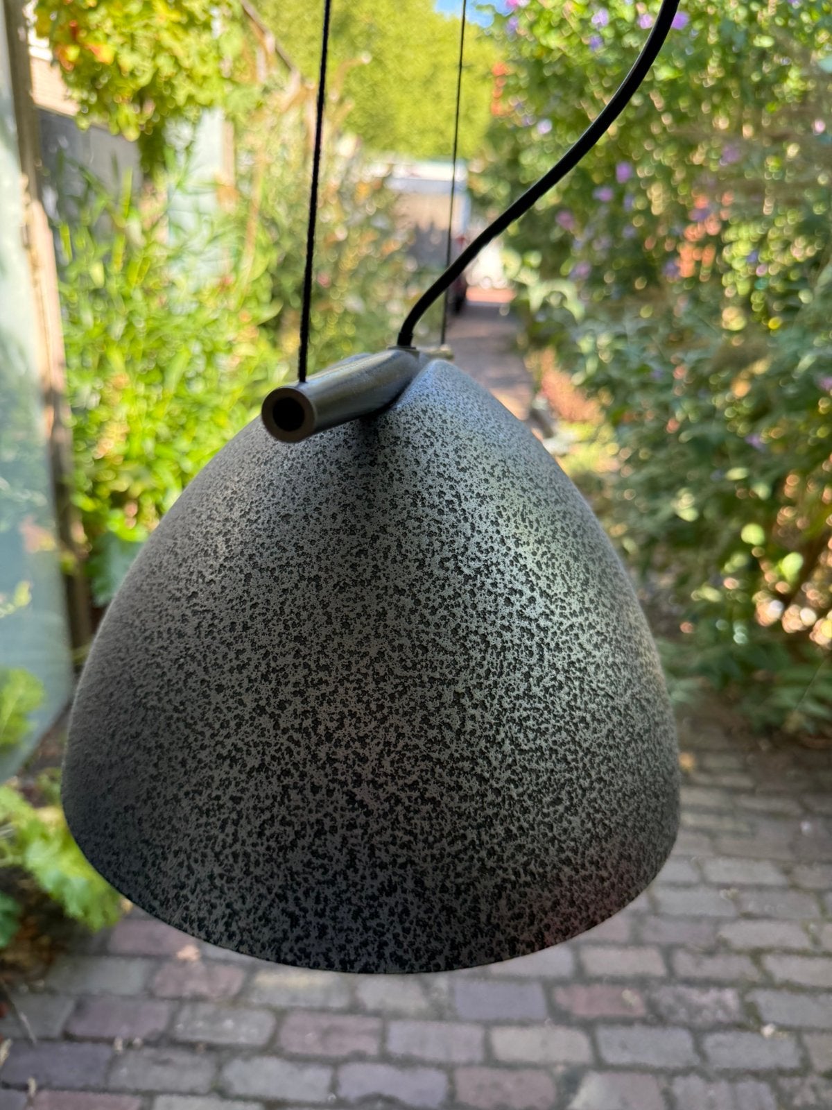 Lumina Omega 28 hanglamp. Hamerslag structuur, Ophalen, Zo goed als nieuw