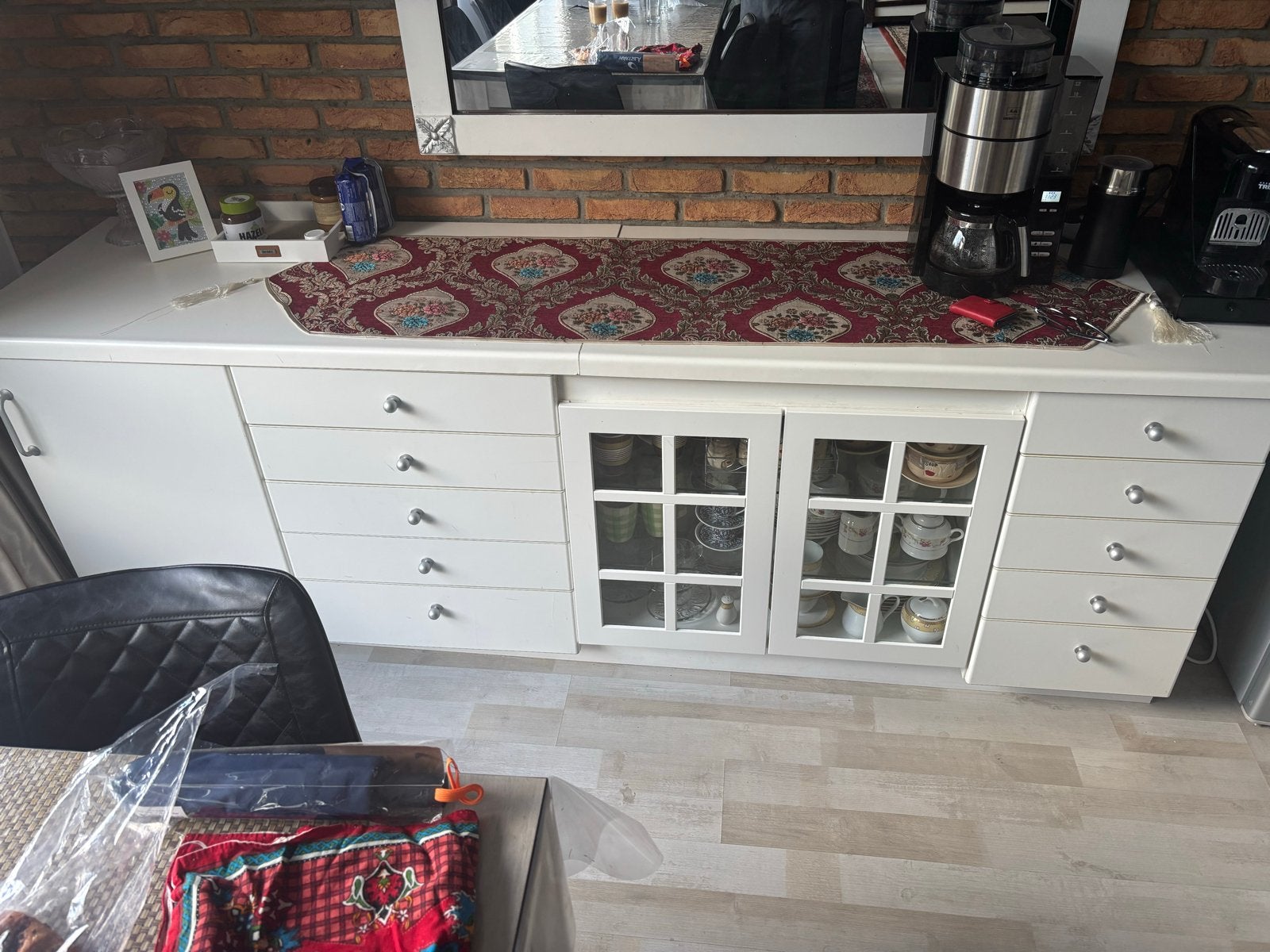 Elegante Dressoir met Spiegel en Ruime Opbergruimte, Ophalen, Overige materialen, Gebruikt, 200 cm of meer