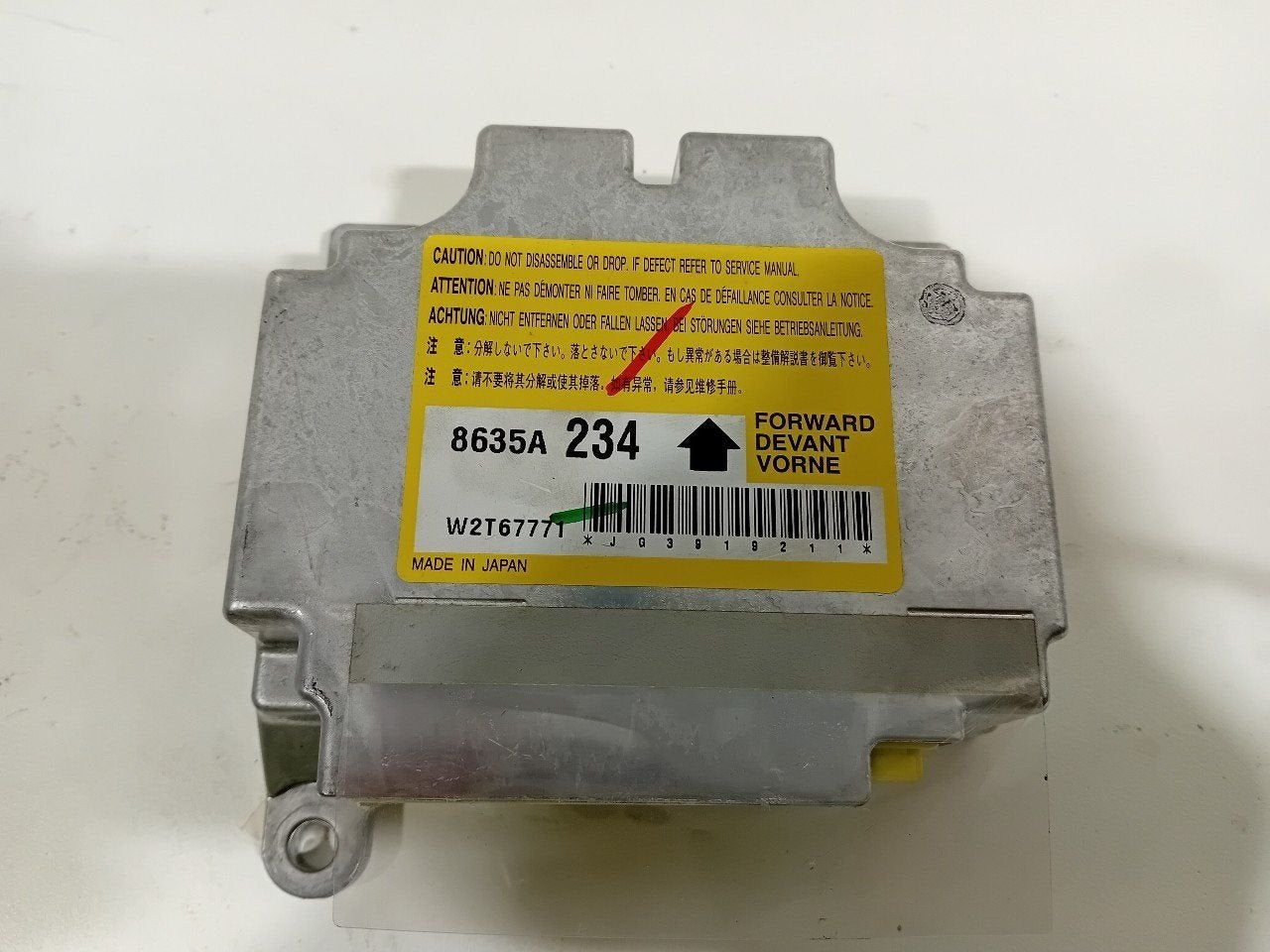 Airbag module Mitsubishi Space Star, Onderdelen@venauto.nl, Van der Ven Autorecycling B.V., Gebruikt, Ettenseweg 76, 4706 PB Roosendaal, The Netherlands