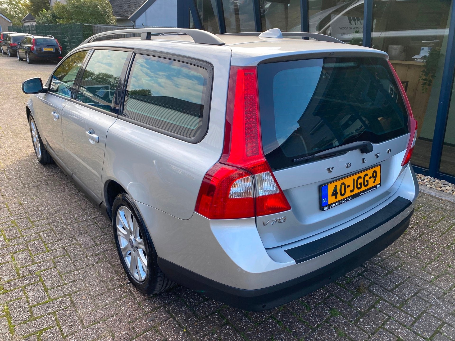 Volvo V70 2.0 Kinetic LEER / NAVI / YOUNGTIMER, Auto's, Gebruikt, Zwart, Handgeschakeld, Euro 4