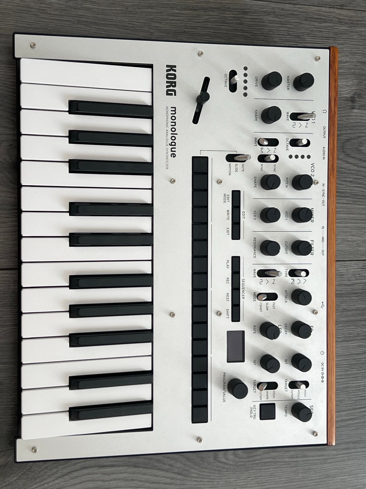 Korg Monologue Analogue Synth, Muziek en Instrumenten, Synthesizers, Ophalen, Korg, Overige aantallen, Zo goed als nieuw