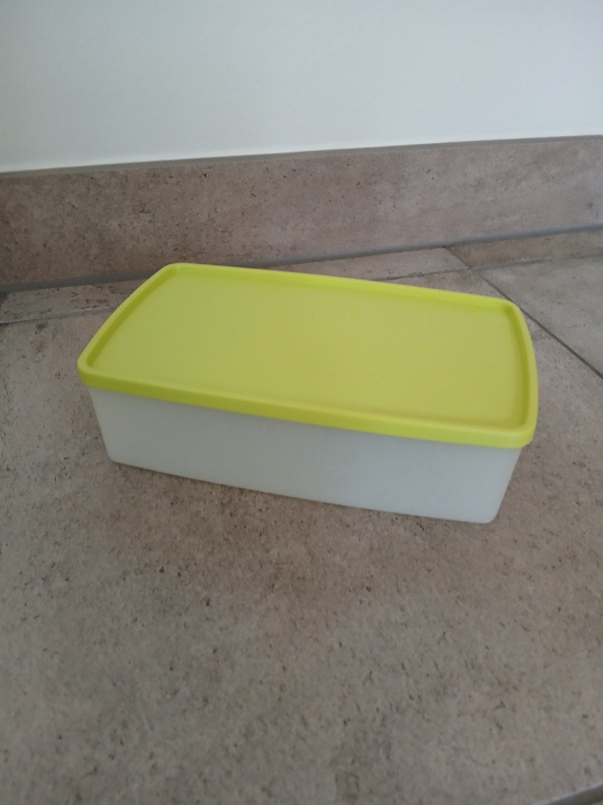 Tupperware ouderwetse brood/lunchtrommel, Diepvriesdoos Igst, Met deksel, Gebruikt, Bewaardoos, Ophalen of Verzenden