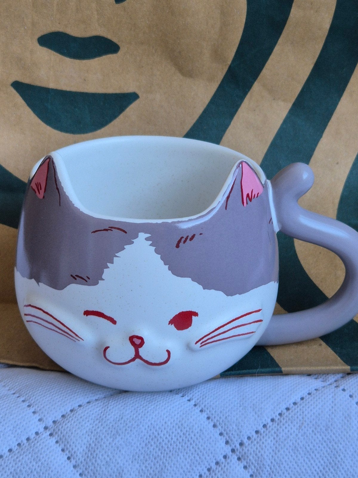 Starbucks beker mug kat Japan Valentijn edition 2025 + tas, Nieuw, Ophalen of Verzenden, Overige stijlen, Starbucks
