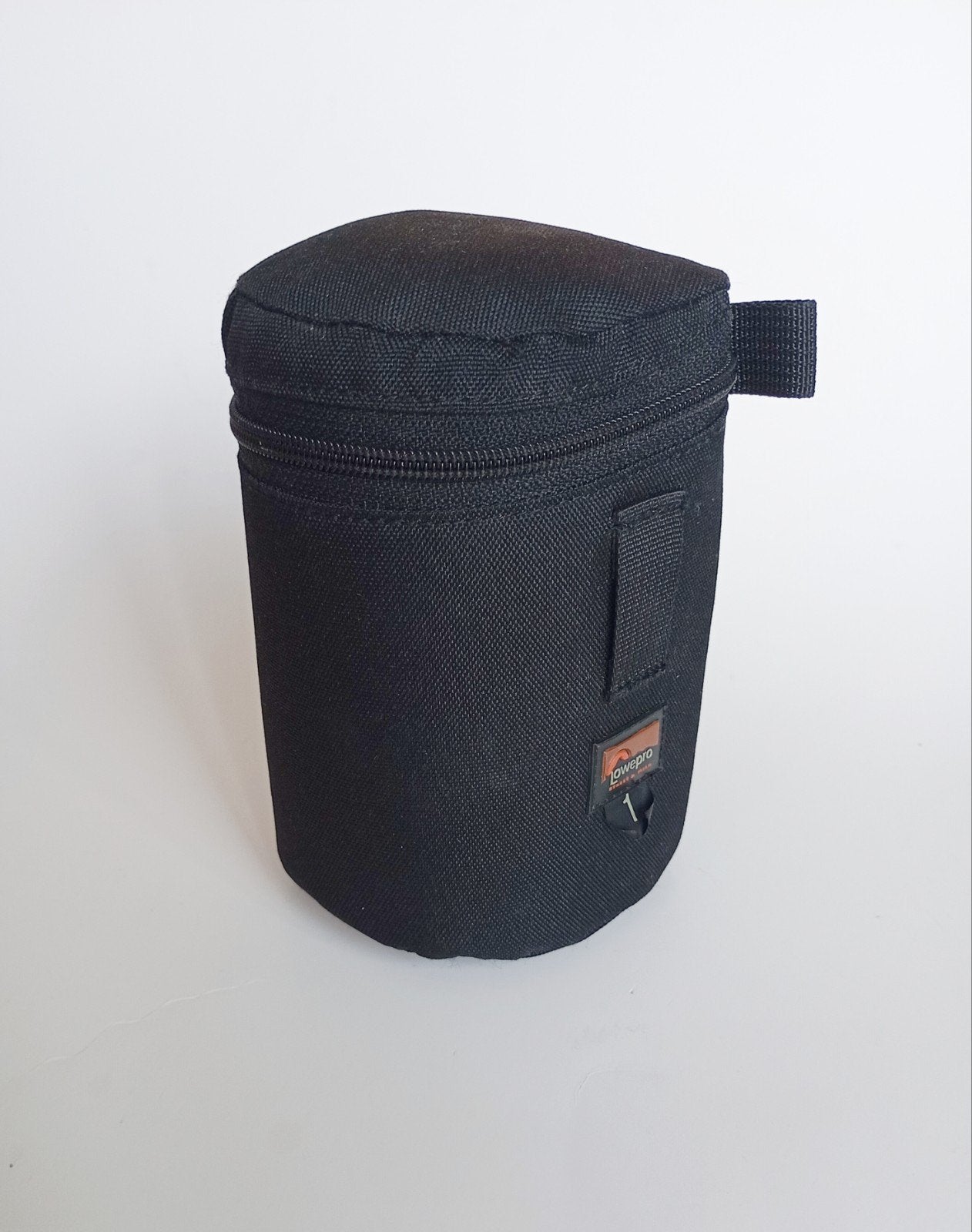 Lowepro lenstas van ca. 17 x 10cm., Audio, Tv en Foto, Fotografie | Fototassen, Gevoerd, Ophalen of Verzenden, Zwart, Lenstas