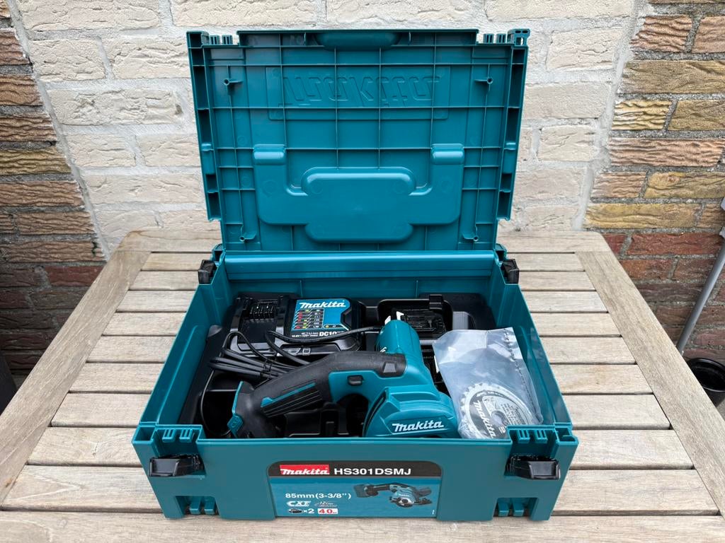 Makita HS301DSMJ Accu Ultra Compact Cirkelzaag 85mm 12V, Doe-het-zelf en Verbouw, Gereedschap | Boormachines, Ophalen, Zo goed als nieuw