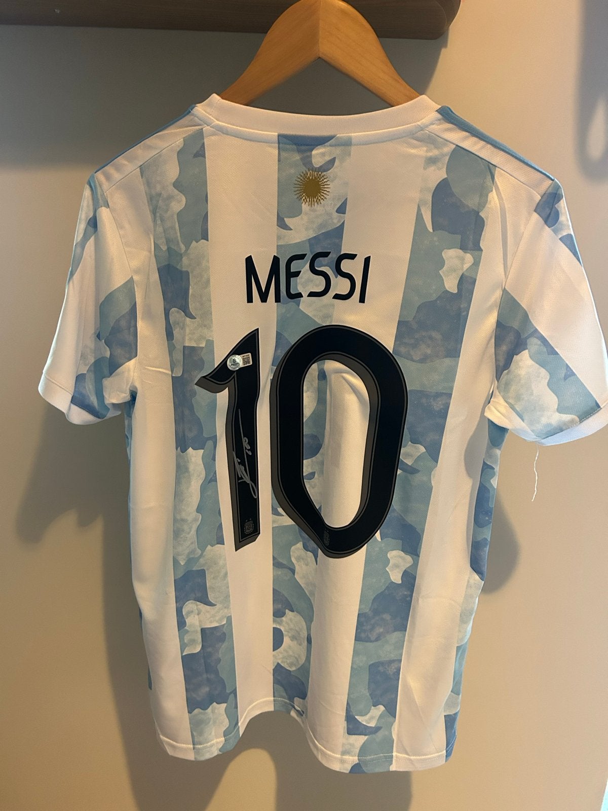 Gesigneerd Messi Argentinië Thuisshirt - Beckett COA, Maat 48/50 (M), Wit, Ophalen of Verzenden, Zo goed als nieuw