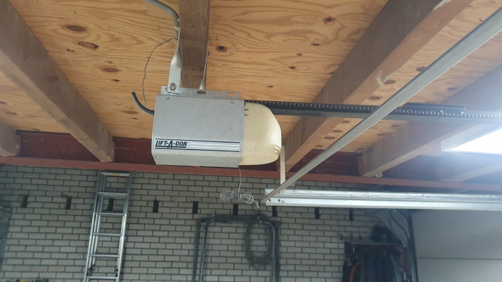 garagedeur opener, Gebruikt, Garagedeur, Ophalen of Verzenden, Metaal