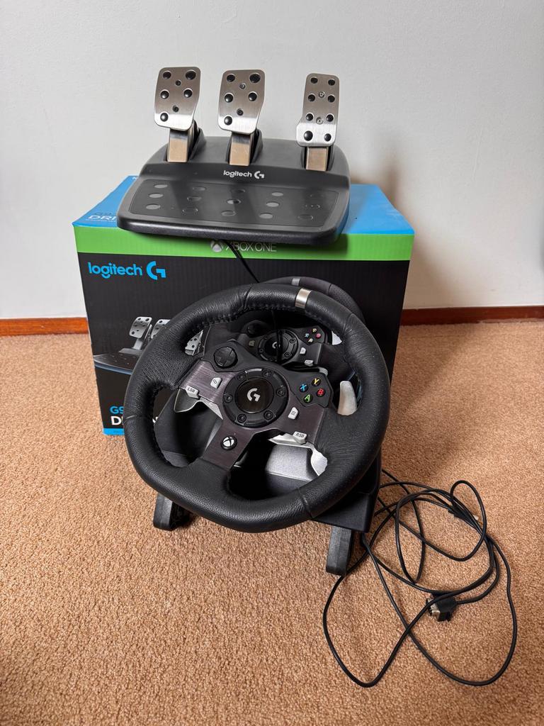 Logitech g920, Spelcomputers en Games, Spelcomputers | Xbox | Accessoires, Zo goed als nieuw, Stuurtje of Sportattribuut, Ophalen of Verzenden