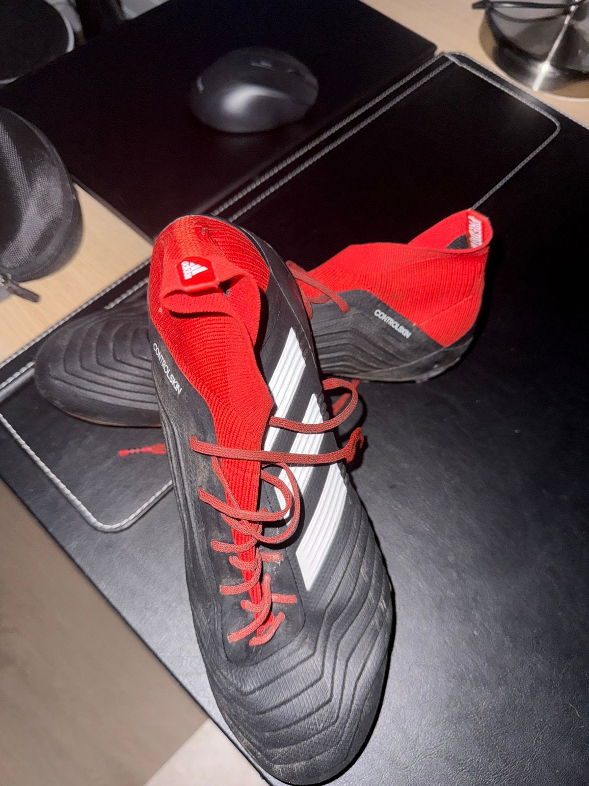 Adidas predator voetbalschoenen, Ophalen of Verzenden, Zo goed als nieuw, Schoenen