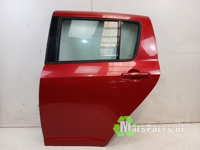 Portier 4Deurs links-achter van een Suzuki Swift (C09), Gebruikt, -, Deur, -