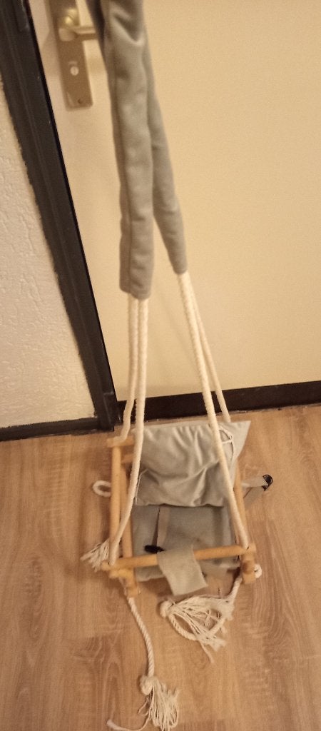 Mooie baby schommel hout, Ophalen, Zo goed als nieuw, Overige typen