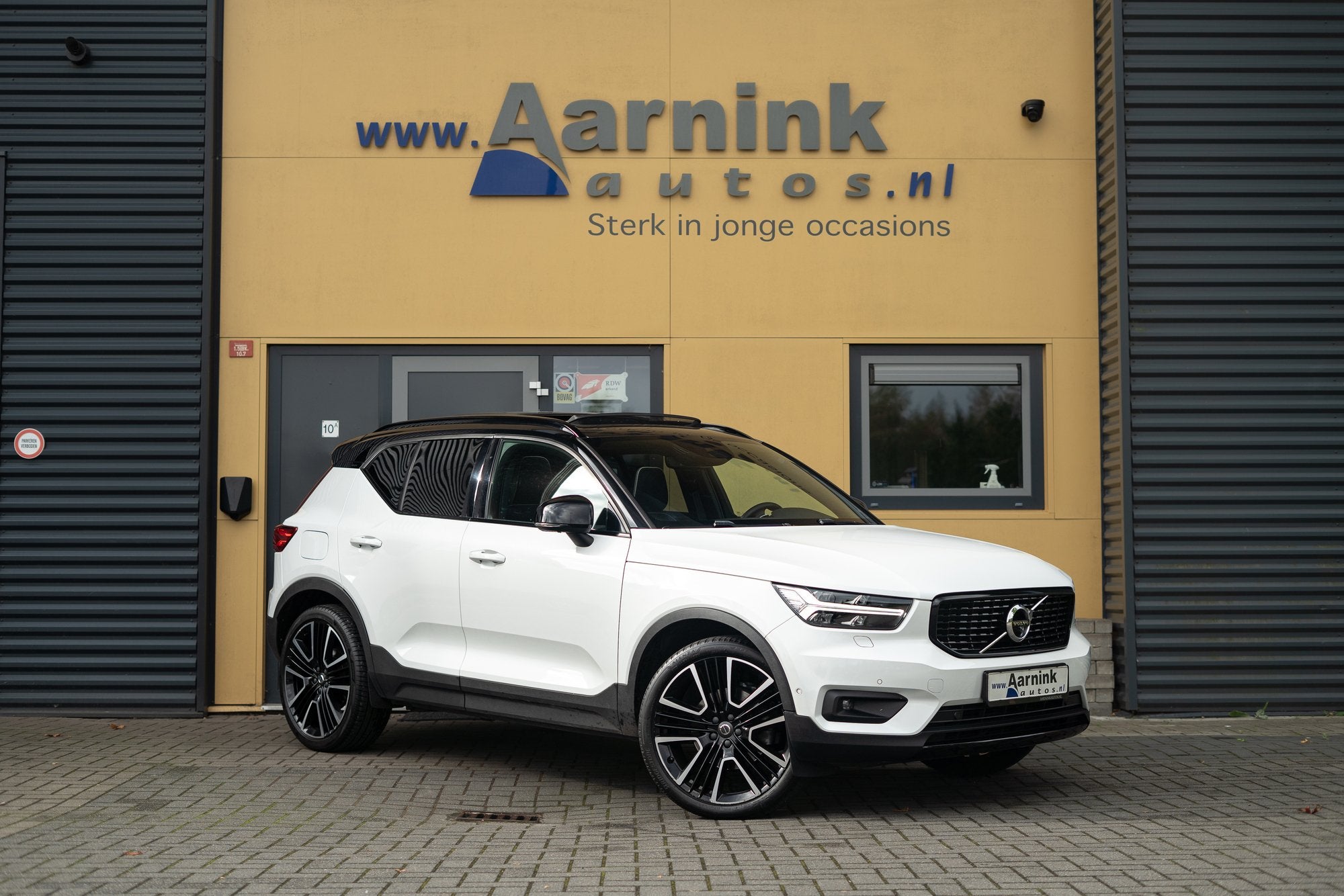 Volvo XC40 T5 R design (bj 2018, automaat), Auto's, Automaat, Gebruikt, 4 cilinders, 1969 cc