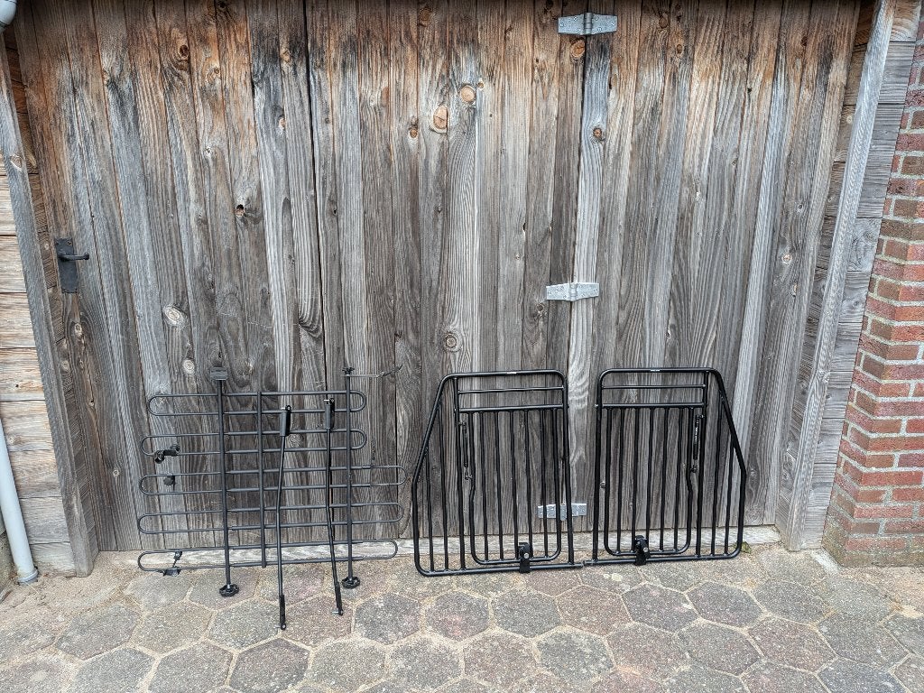 hondenrek met (lengte)scheidingsrek en deurtjes volvo, Ophalen, Gebruikt