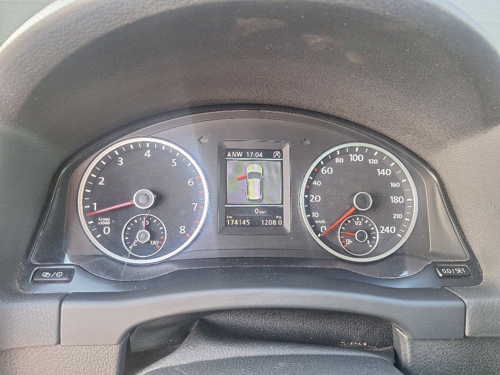 Foto 11 van Volkswagen Tiguan 1.4 Comfort&Design 2014,Panodak, RIJKLAAR!