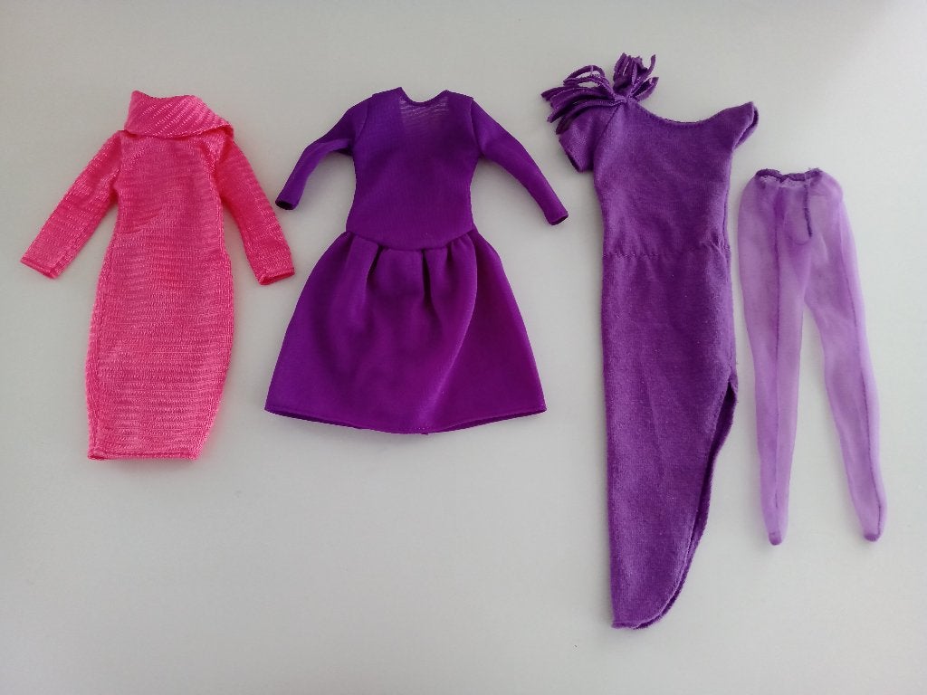 Jurkjes en Panty van BARBIE Active Fashions uit 1984 en 1985, Verzamelen, Ophalen of Verzenden, Gebruikt, Kleertjes