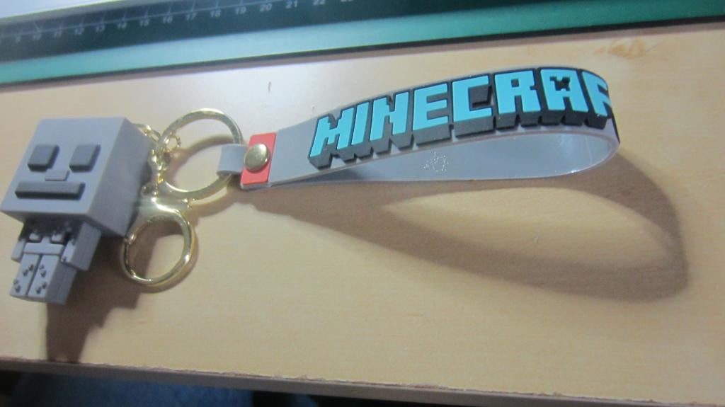 Minecraft,sleutelhanger, Ophalen of Verzenden, Zo goed als nieuw, Overige typen