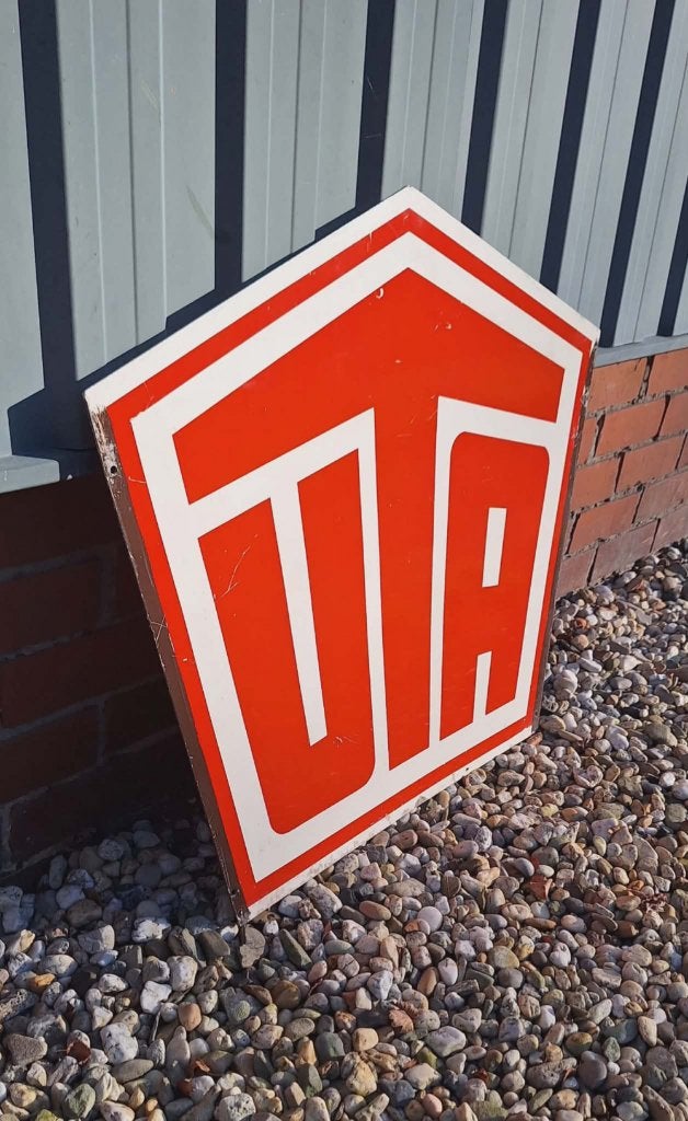 Vintage dubbelzijdig UTA reclamebord, is geen emaille., Verzamelen, Ophalen, Reclamebord, Gebruikt, .