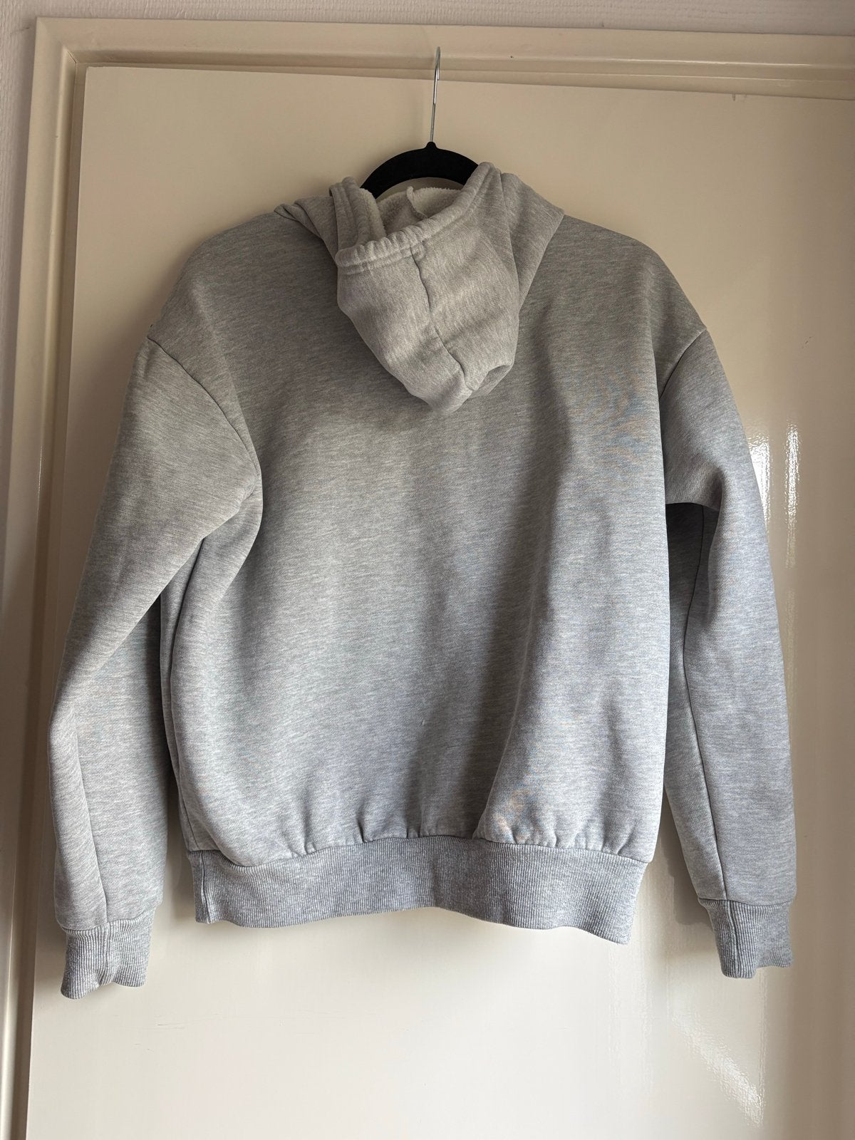 LA Sisters hoodie met kleurrijk logo - Maat XS, Kleding | Dames, Ophalen of Verzenden, Zo goed als nieuw, Maat 34 (XS) of kleiner