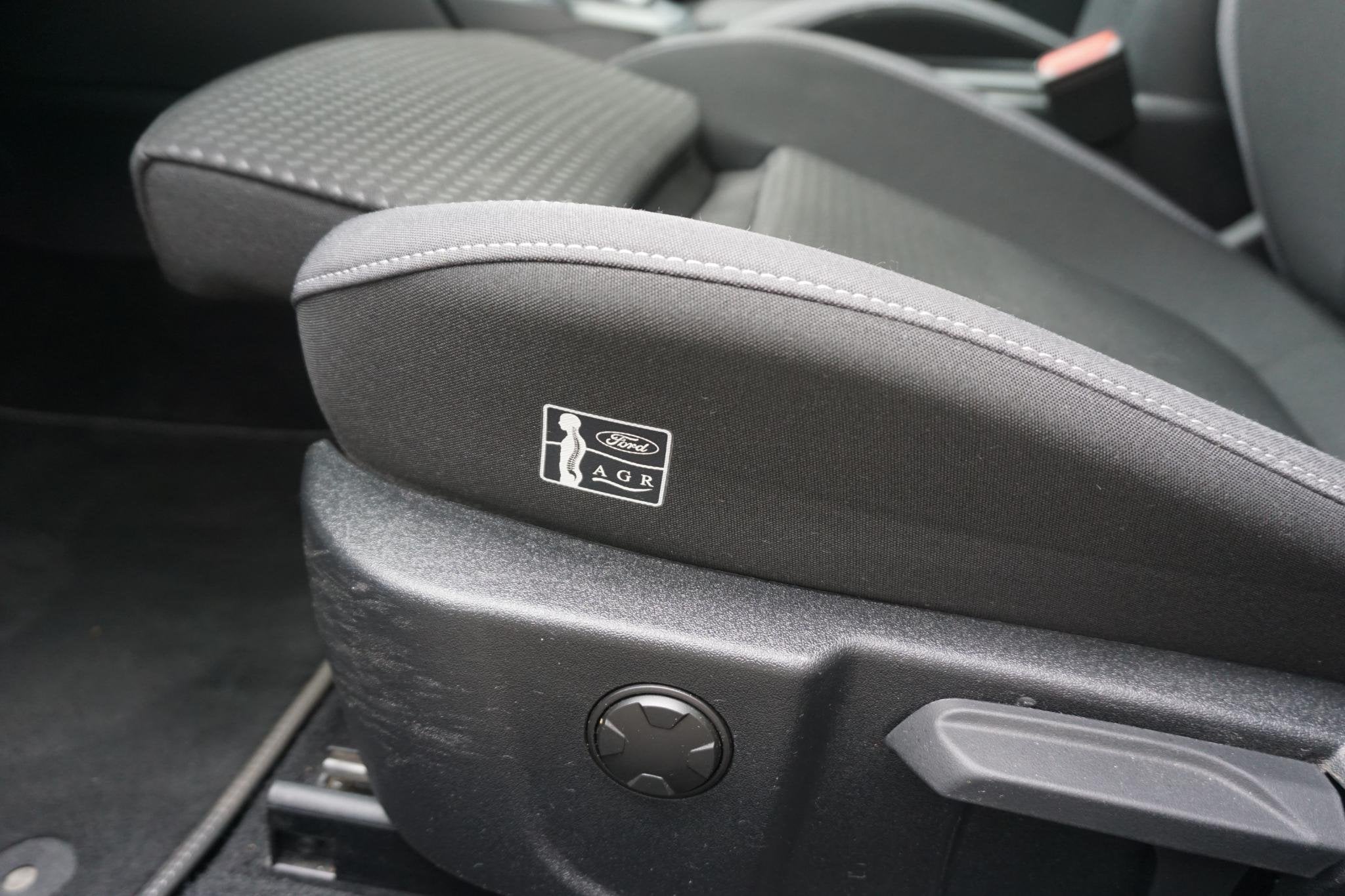 Ford Focus 1.0 EcoB.125PK Hybrid Business/WinterPack/Camera/, Gebruikt, Euro 6, Zwart, Origineel Nederlands