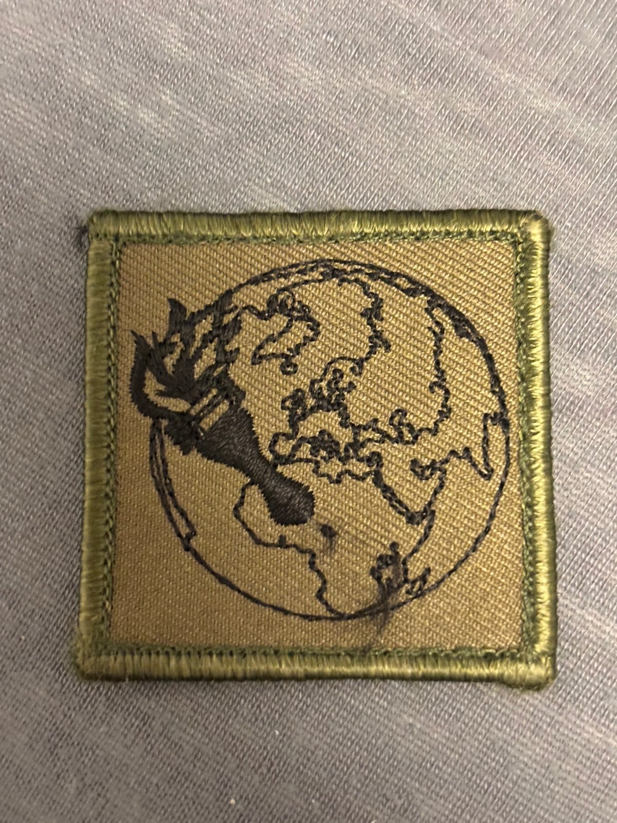 5x5 borst embleem intel, Verzenden, Landmacht, Nederland, Embleem of Badge