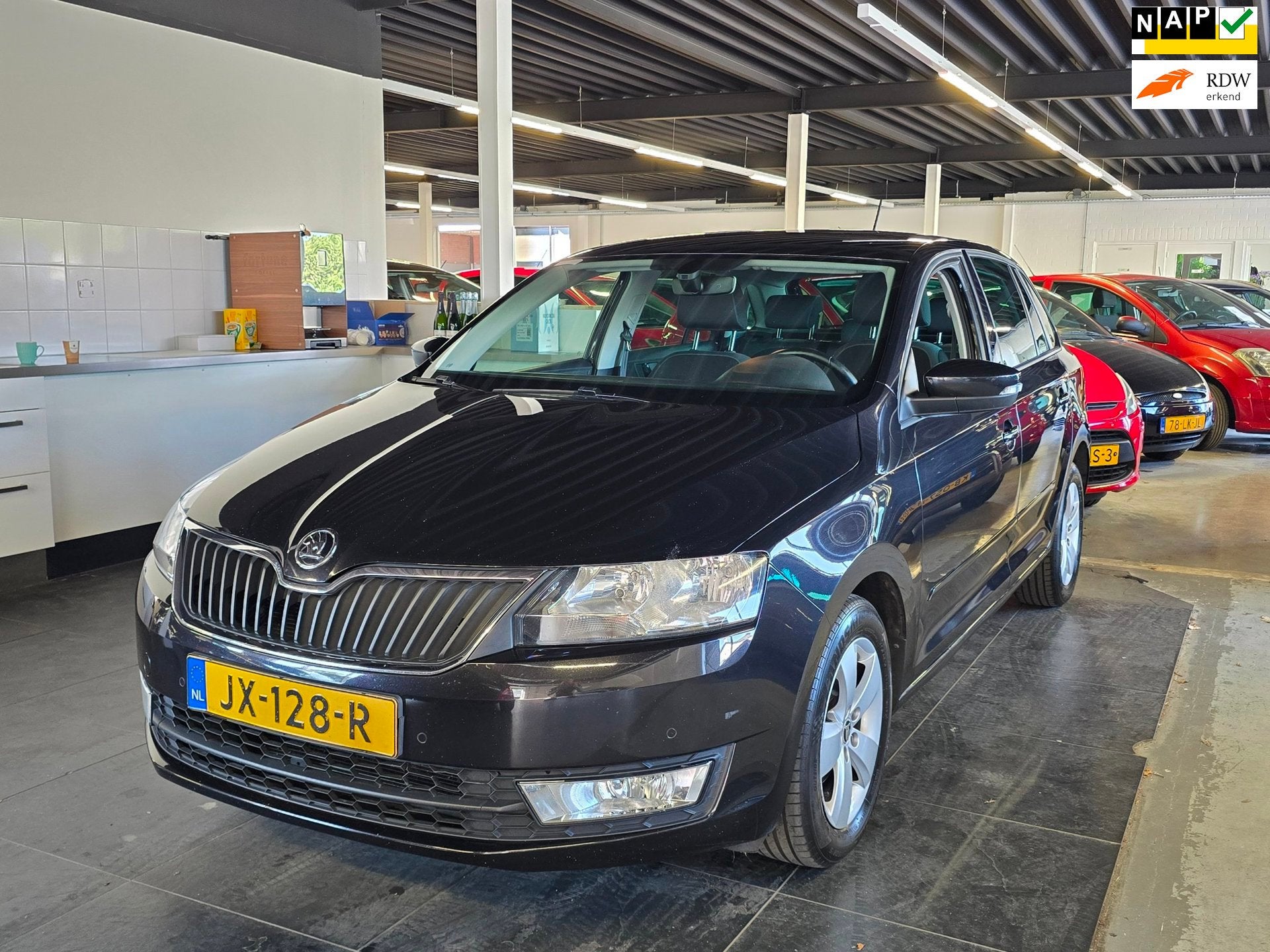 Skoda Rapid Spaceback 1.2 TSI Greentech JOY/AUTOMAAT/N.A.P, Auto's, Stof, Gebruikt, 4 cilinders, Origineel Nederlands