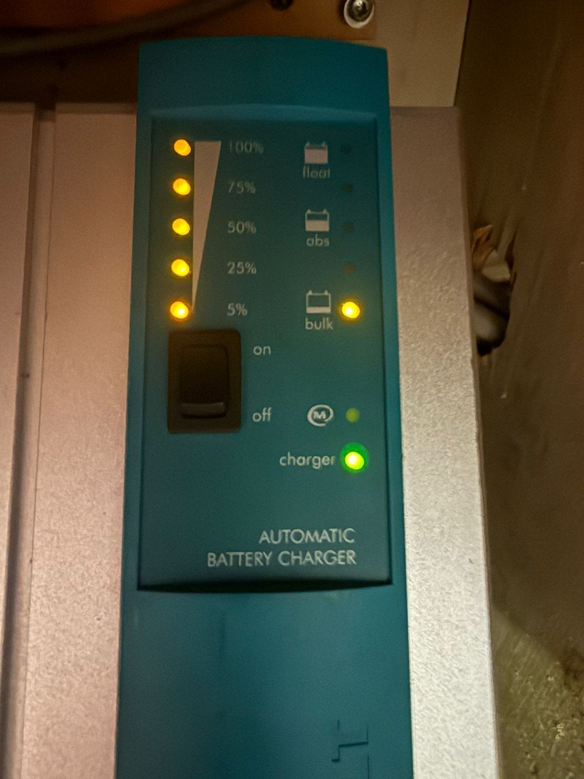 Mastervolt  lader, Ophalen, Gebruikt, Motor en Techniek