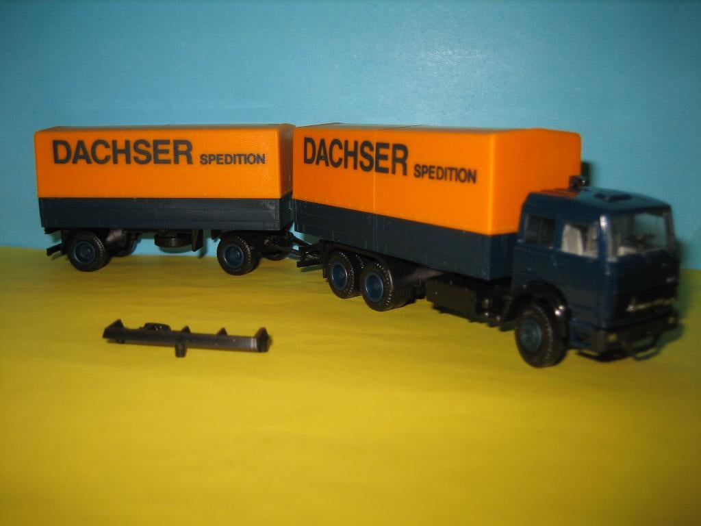 Dachser-speditiom  MAGIRUS/Iveco  combi  Herpa, Ophalen of Verzenden, Zo goed als nieuw, Bus of Vrachtwagen, Herpa
