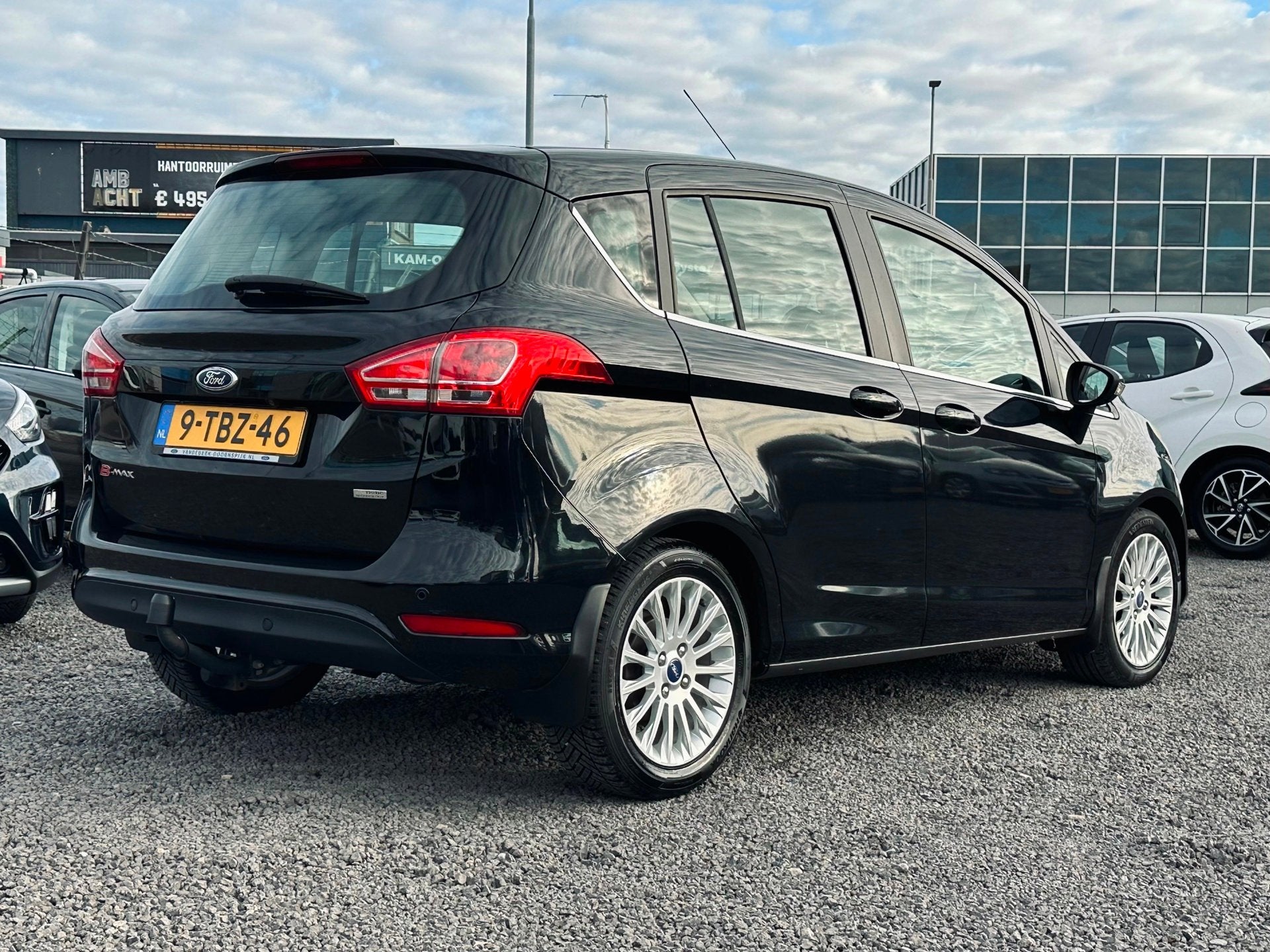 Ford B-Max 1.0 EcoBoost Titanium/DISTR.V.V/NW APK, Auto's, Voorwielaandrijving, Gebruikt, 750 kg, Verwarmde buitenspiegels