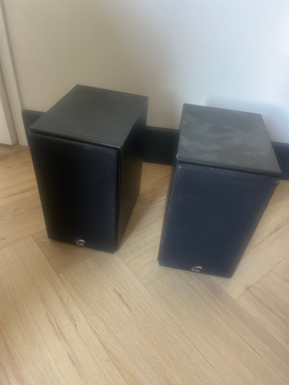 ELAC Boekenplank Luidsprekers - Compact en Krachtig Geluid, Gebruikt, Basreflex, Minder dan 60 watt, Boekenplank luidspreker