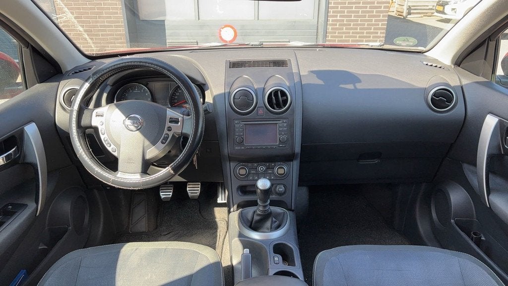 Nissan Qashqai 2.0i 141pk Clima Cruise Navi Panorama Trekhaa, Stof, Gebruikt, Zwart, 4 cilinders