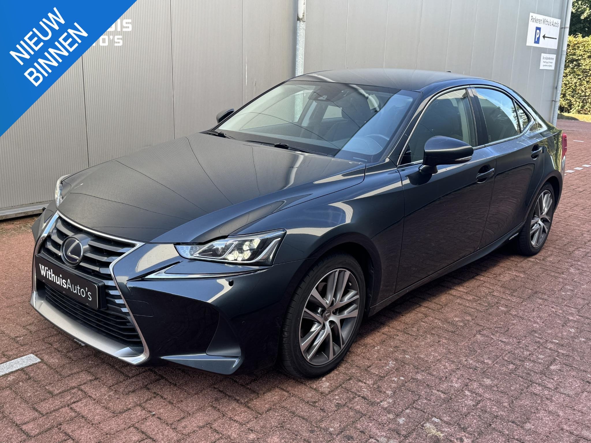 Lexus IS 300h Hybrid Business Line Xenon/LED NAP, Auto's, Automaat, Gebruikt, Zwart, Origineel Nederlands