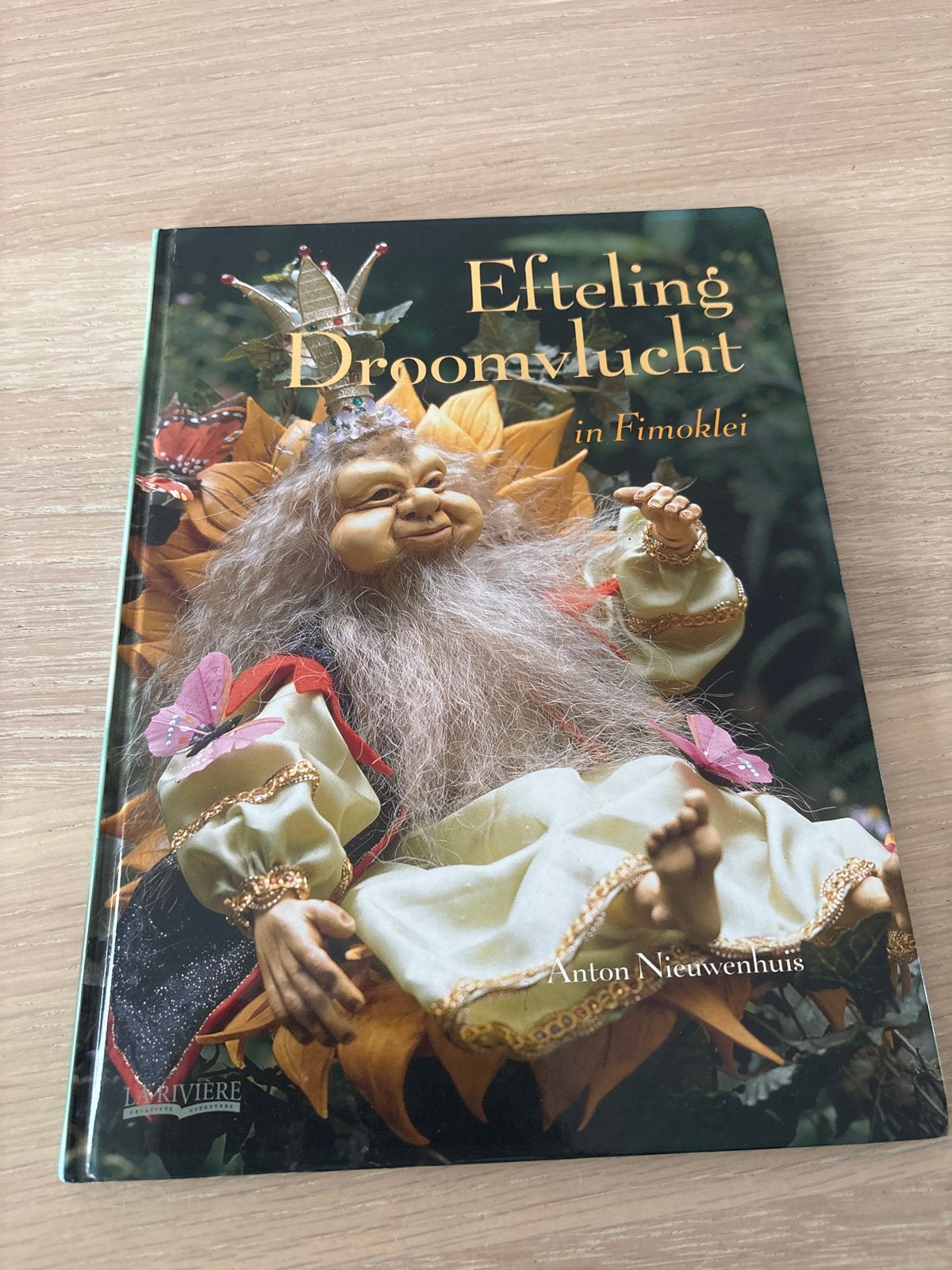 Gesigneerd boek Efteling: Droomvlucht in Fimoklei, Ophalen of Verzenden, Gelezen, Nederland