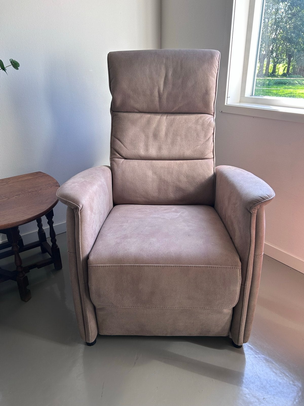 Porto de Luxe sta op Relaxfauteuil - Newbeige Stof, Ophalen, Twee, Overige kleuren, Zo goed als nieuw