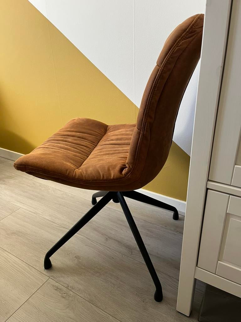 1 stoel te koop, Ophalen, Zo goed als nieuw, Bruin, Eén