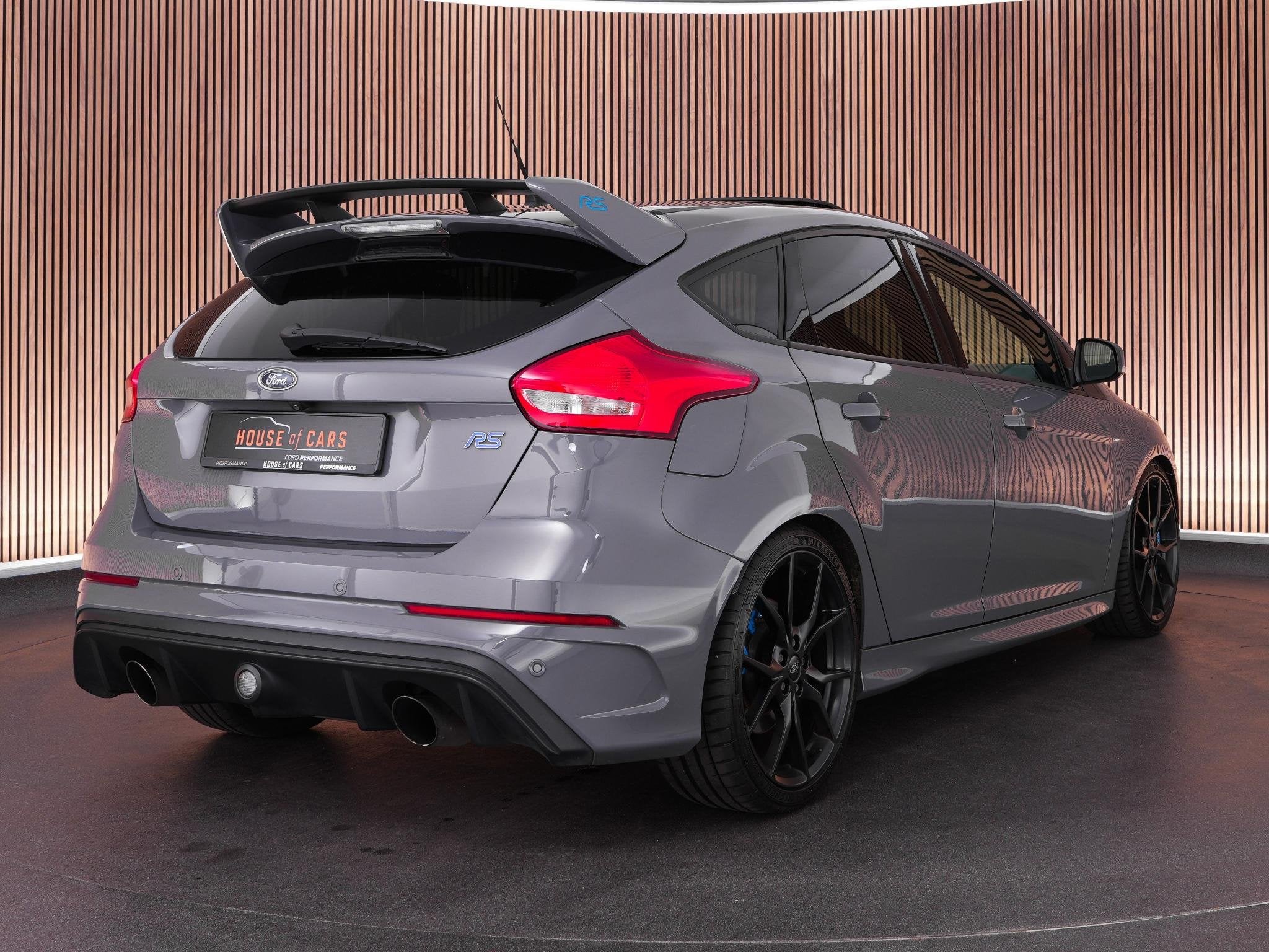 Ford Focus 2.3 RS |schuif/kantel dak|schaalstoelen|Sony|H&R, Auto's, Gebruikt, 4 cilinders, Leder en Stof, 2300 cc